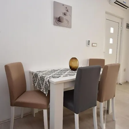 Apartment Nevenka 2119